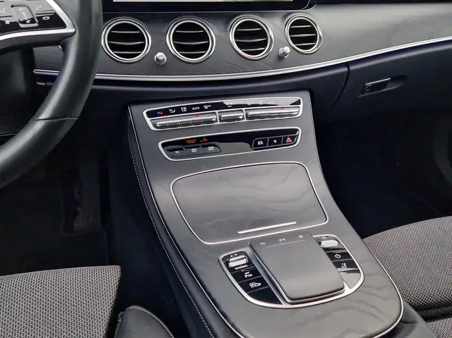 Mercedes-Benz Unknown Model view 12