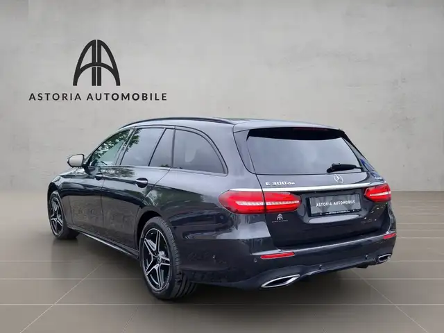Mercedes-Benz Unknown Model view 9