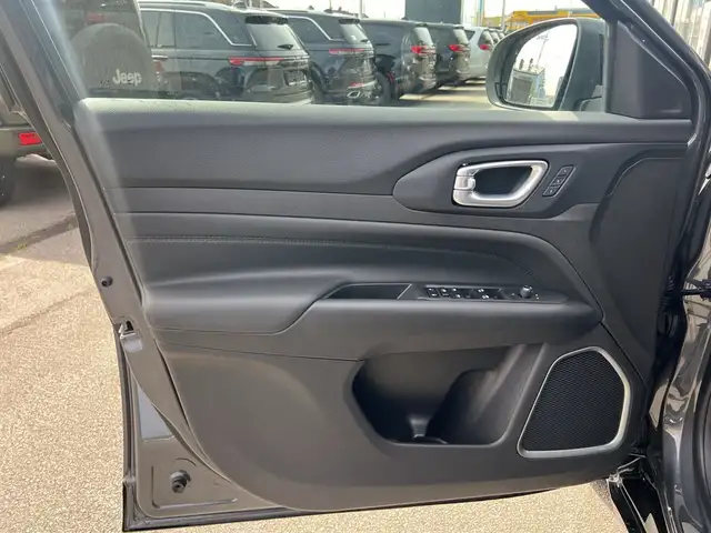 Jeep Compass view 7