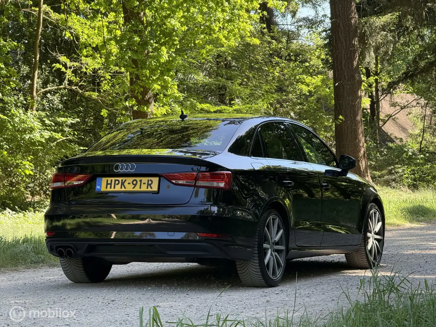 Audi A3 Limousine 1.4 TFSI CoD Sport S Line S-tronic / B&O Nero - 2