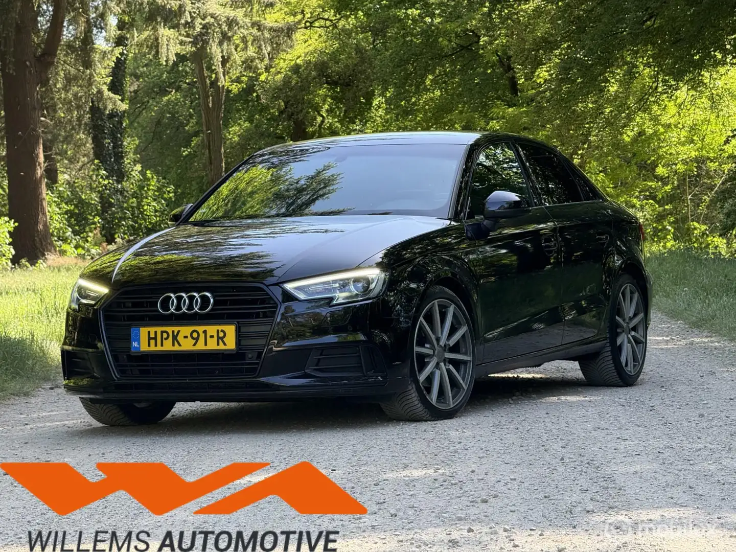 Audi A3 Limousine 1.4 TFSI CoD Sport S Line S-tronic / B&O Nero - 1