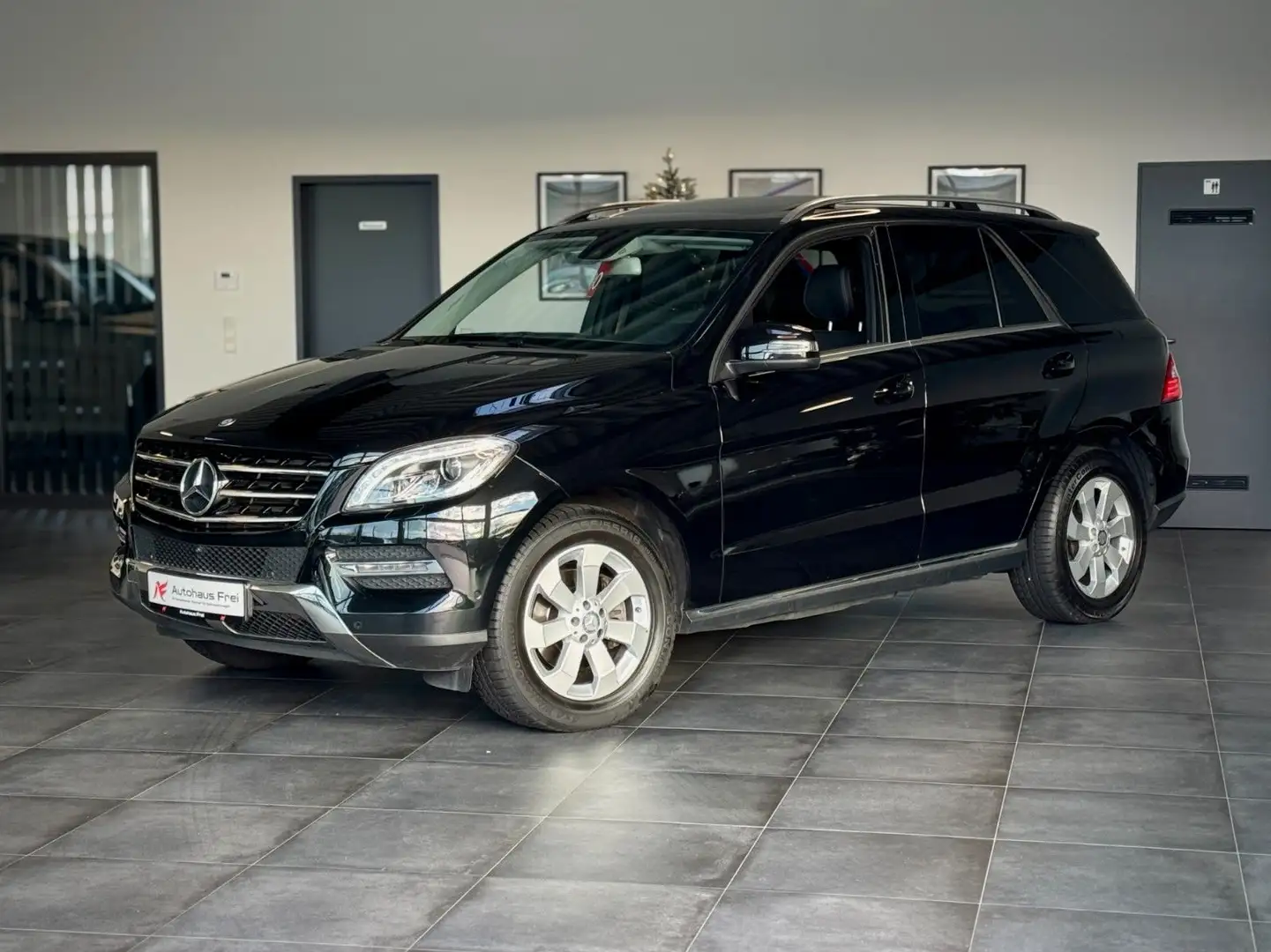 Mercedes-Benz ML 350 CDI *360°Kamera*TotwinkelASS*Schiebedach* Schwarz - 2