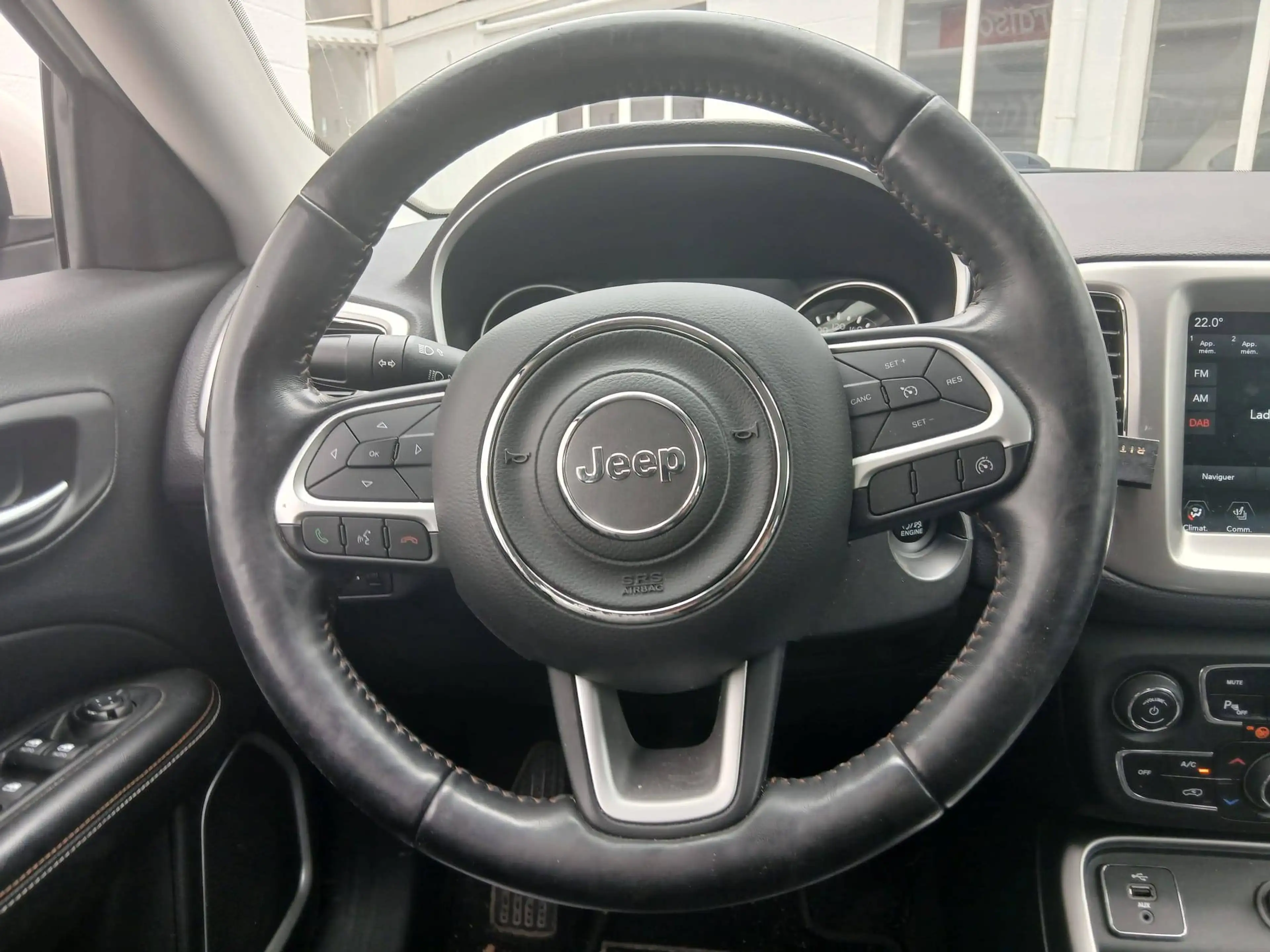Jeep Compass Compass 1.4 Turbo 4x2 Longitude * CAMERA * AIRCO * CARPLAY * PARK SENS AV/AR * 240x60 MOIS — photo 7
