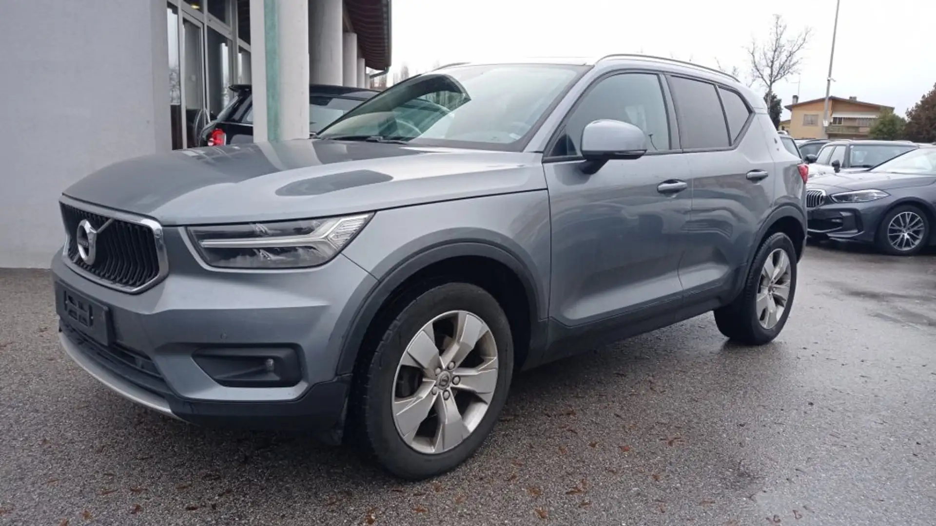 Volvo XC40 D3 Momentum Navi Pelle Led Uniproprietario Grigio - 1