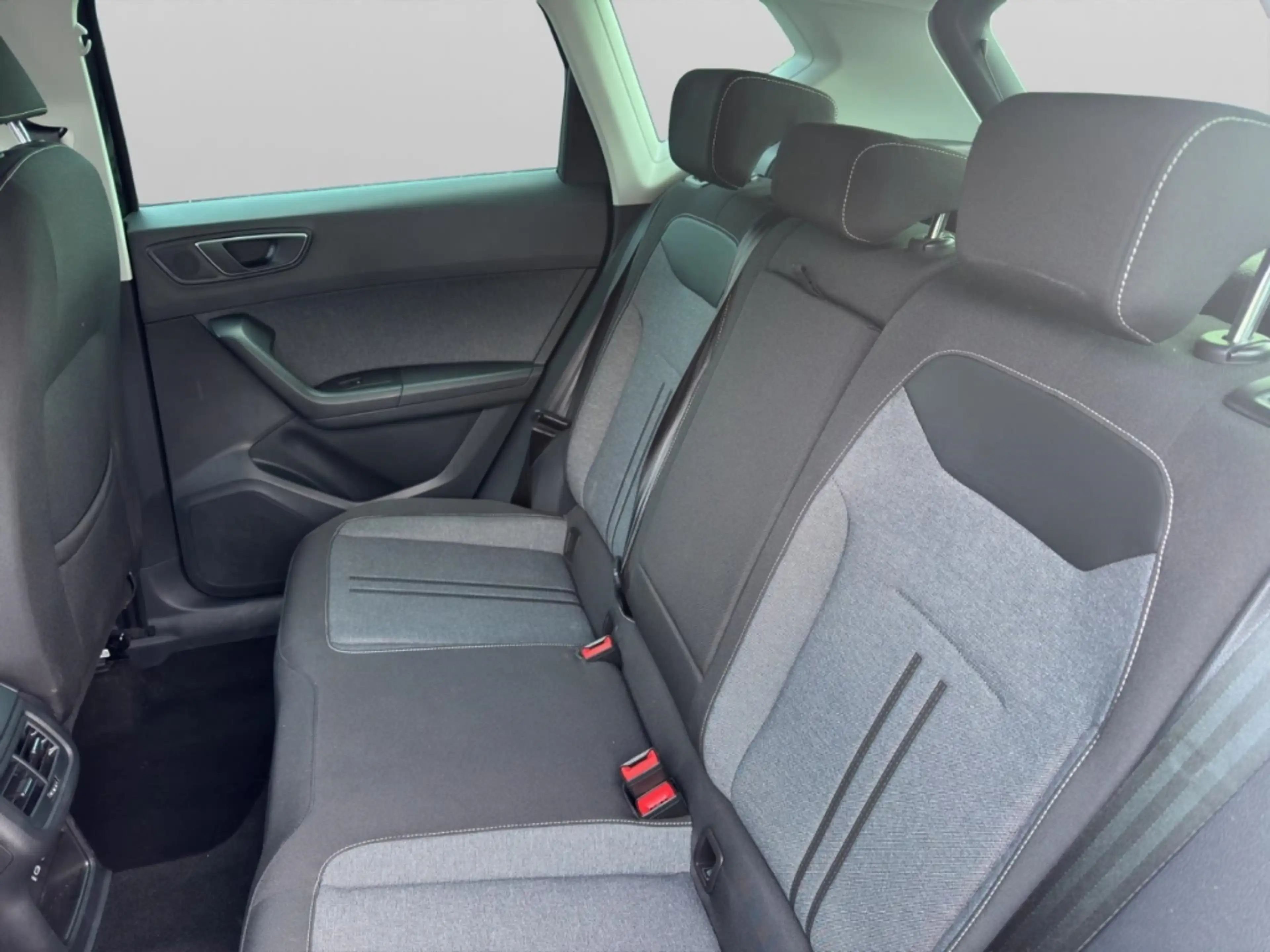 SEAT Ateca 1.0 TSI Style LED NAVI ACC SIDEASS PARKASS SHZ KEY — photo 13