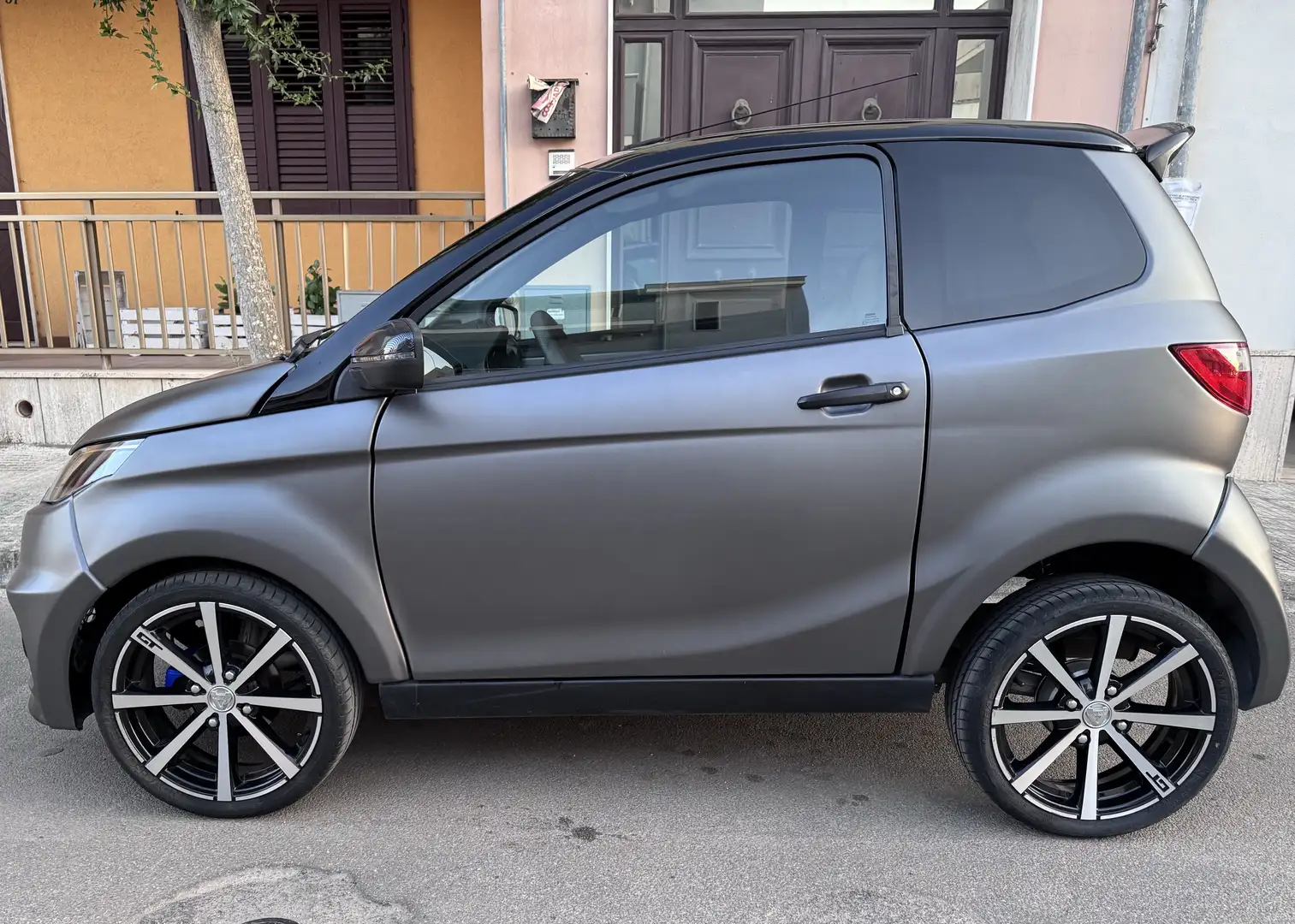 Aixam GTO Aixam City GTO Sensatiom Gris - 1