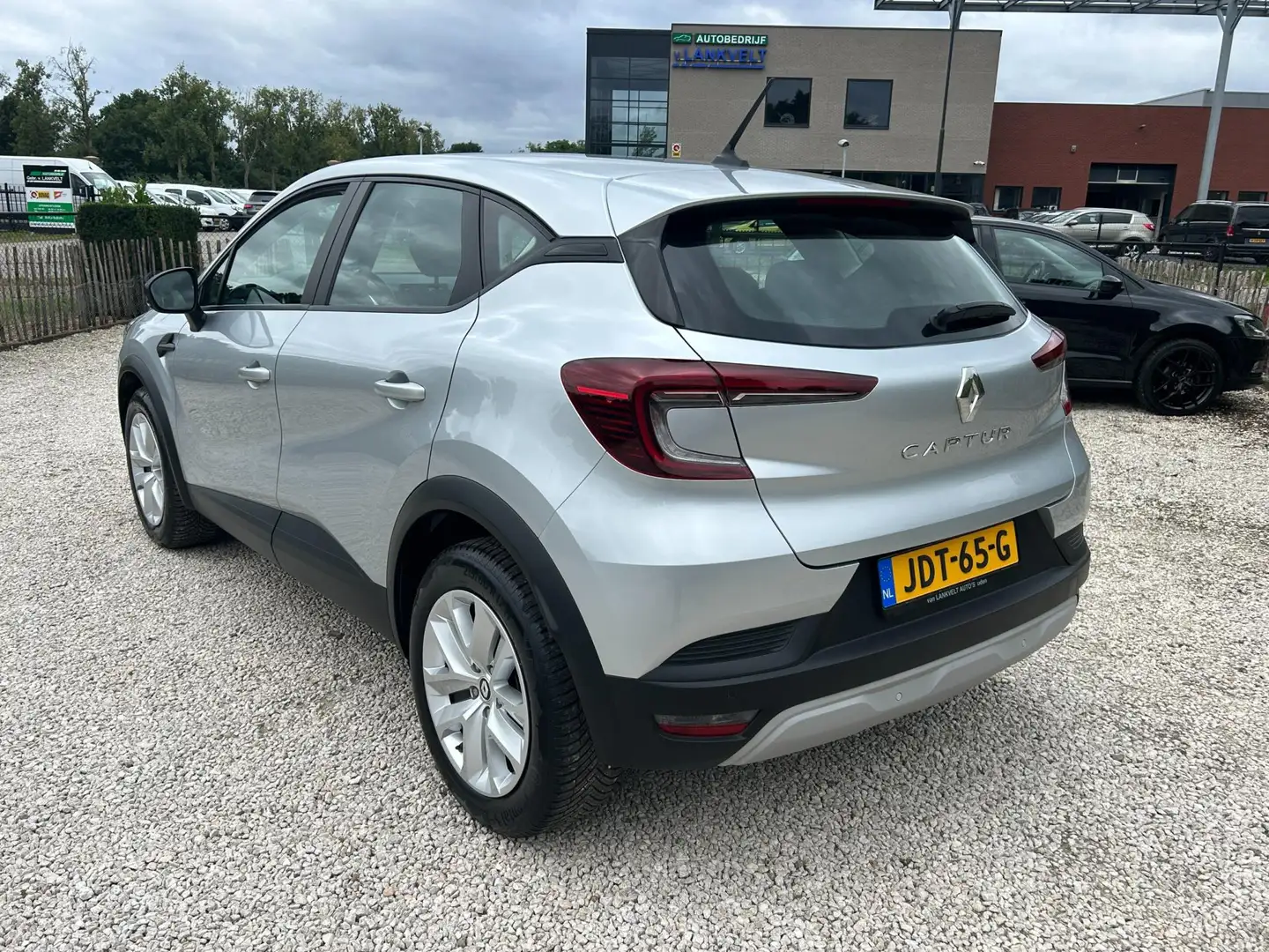 Renault Captur 1.0 TCe 90 evolution Navi, Ecc Silber - 2