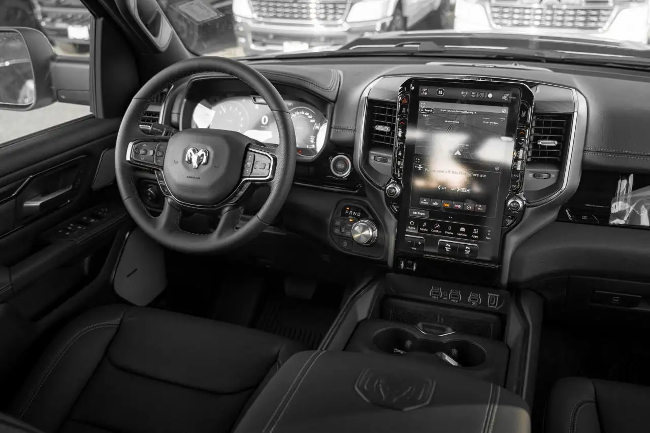 RAM 1500 снимка RAM 1500