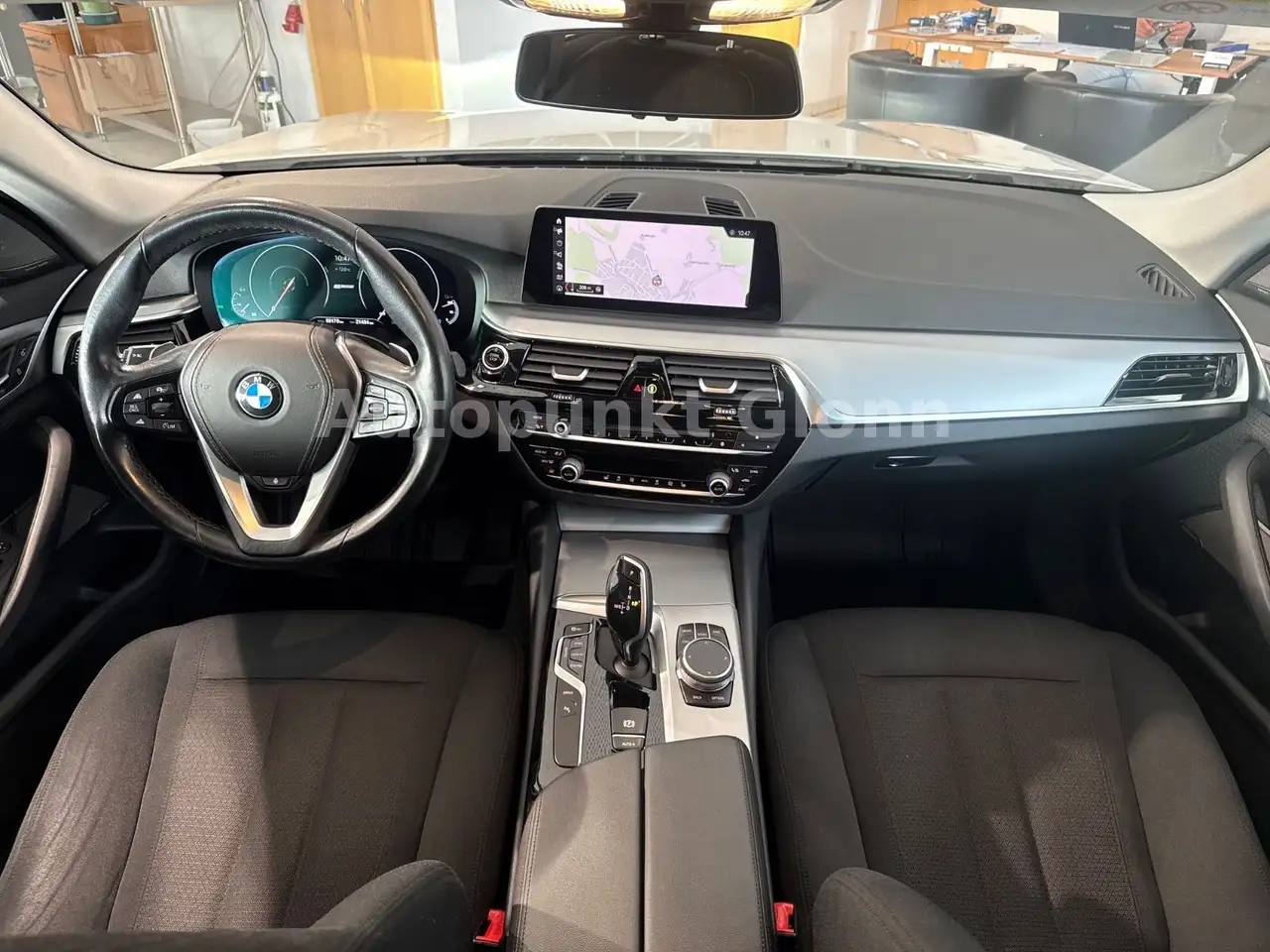 BMW 530 E - 184ch - 89 170KMS - CAMÉRA D'AIDE AU STATIONNEMENT - VOLANT EN CUIR