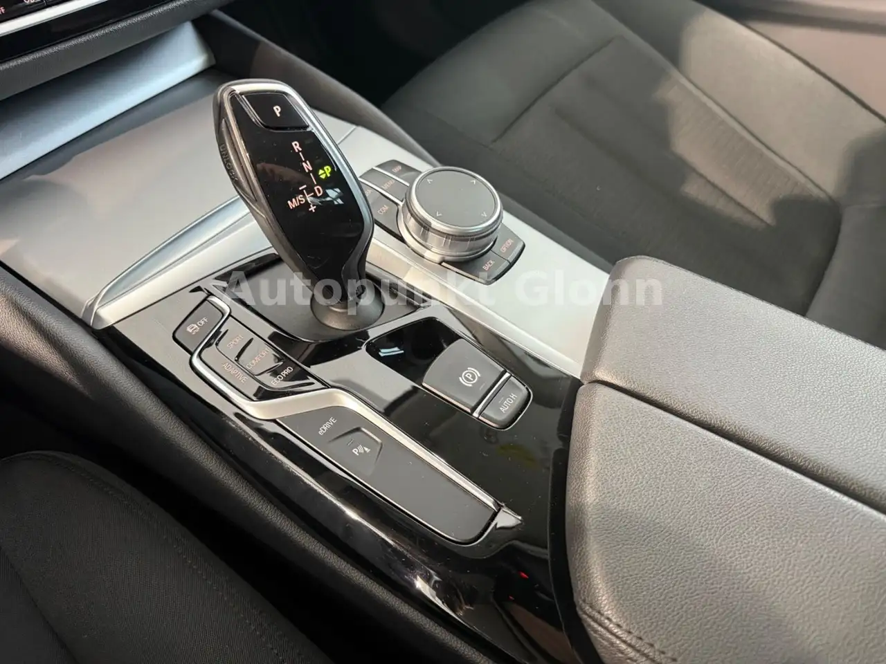 BMW 530 E - 184ch - 89 170KMS - CAMÉRA D'AIDE AU STATIONNEMENT - VOLANT EN CUIR
