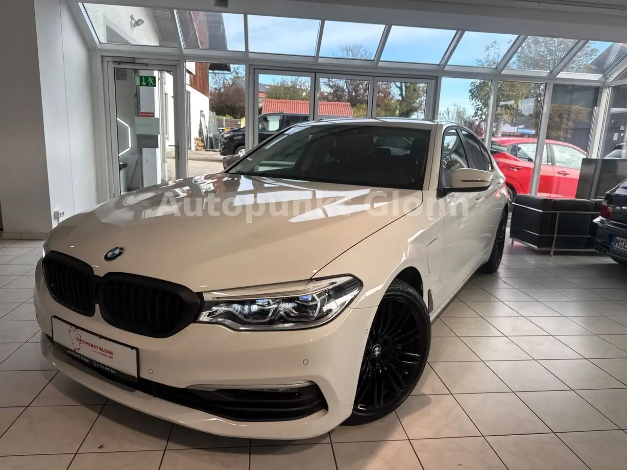 BMW 530 E - 184ch - 89 170KMS - CAMÉRA D'AIDE AU STATIONNEMENT - VOLANT EN CUIR