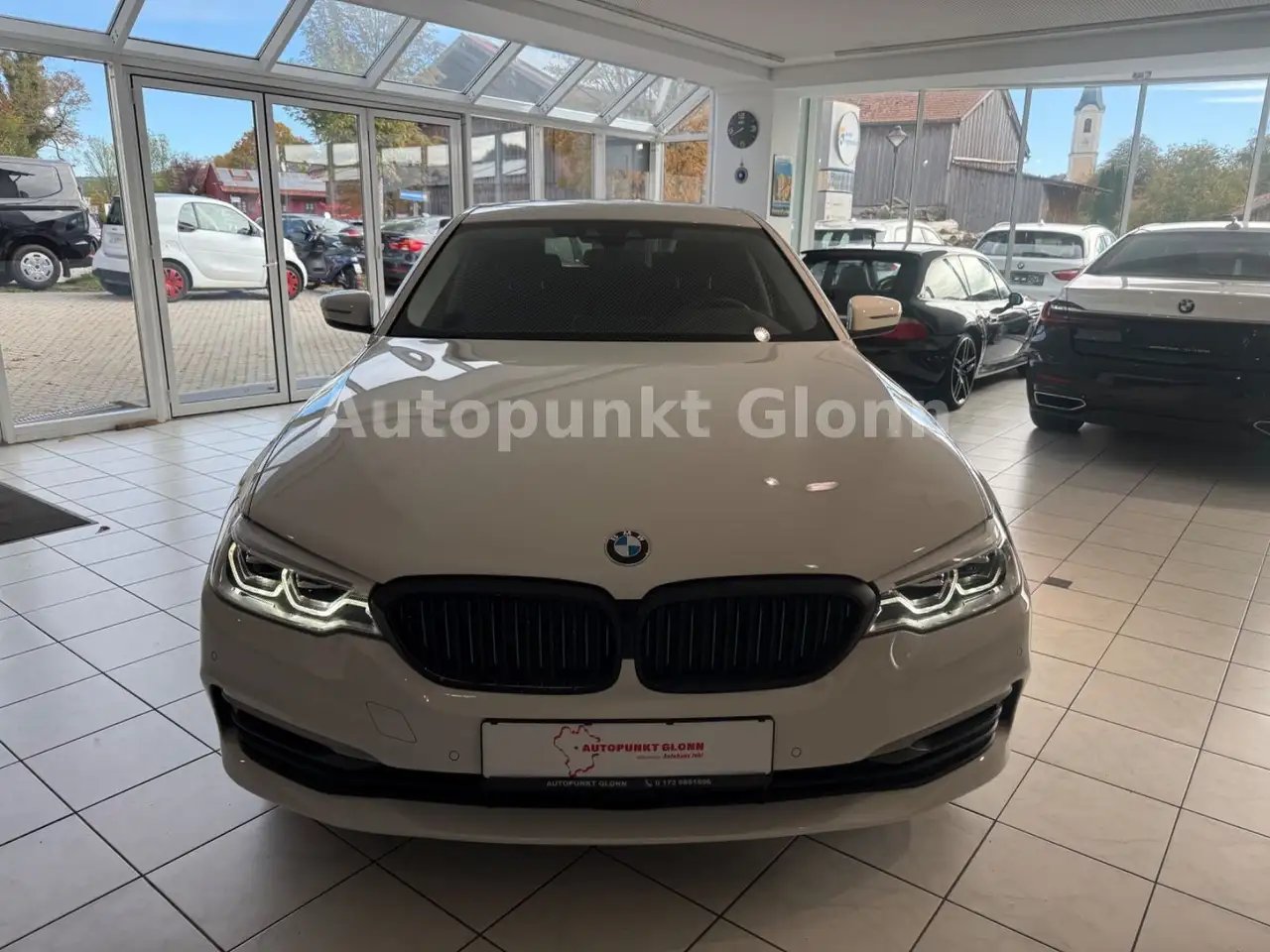 BMW 530 E - 184ch - 89 170KMS - CAMÉRA D'AIDE AU STATIONNEMENT - VOLANT EN CUIR