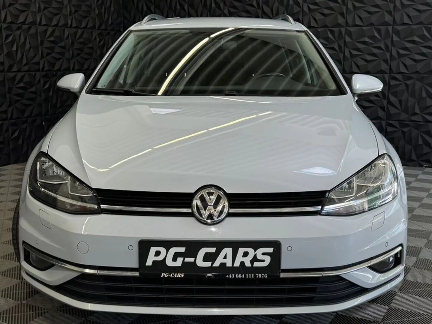 Volkswagen Golf VII 1.6 TDI Join DSG Stříbrná - 2