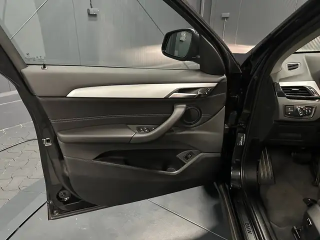 BMW X1 view 12