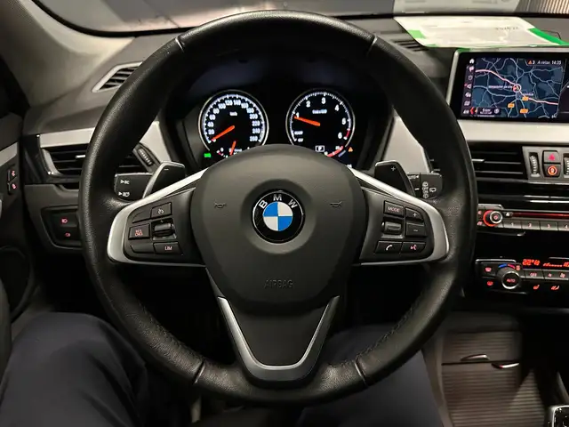 BMW X1 view 16