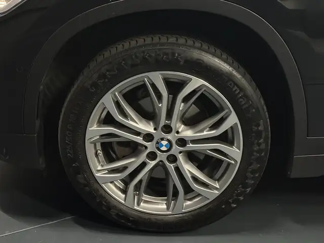 BMW X1 view 9