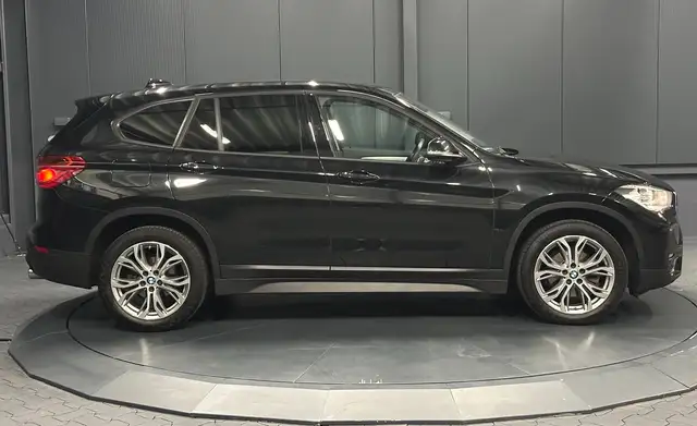 BMW X1 view 6
