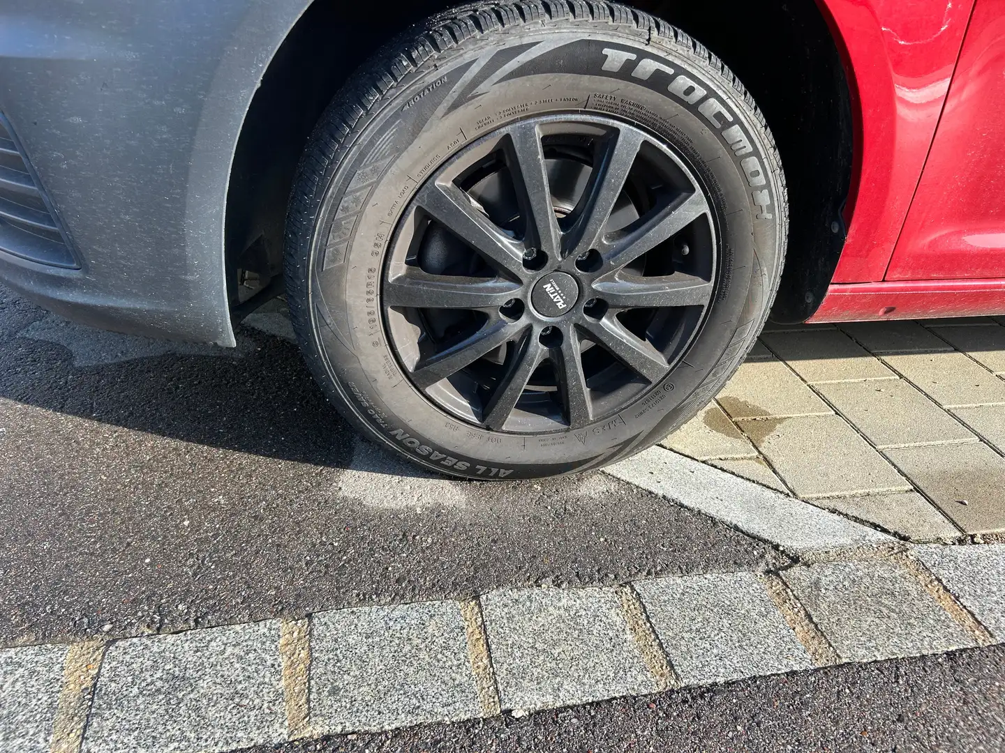 Volkswagen Caddy Caddy 2.0 TDI Edition 35 Rot - 2