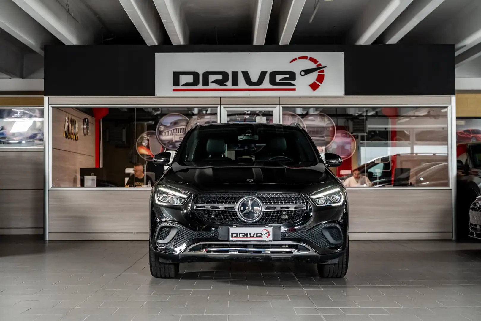 Mercedes-Benz GLA 200 200 Sport Plus auto Schwarz - 2