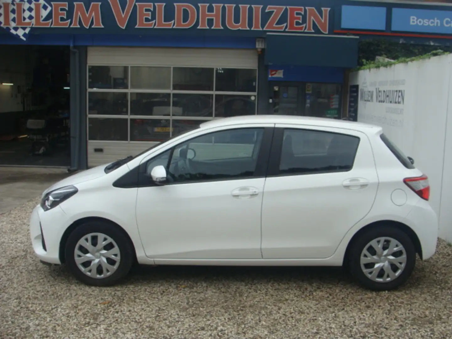 Toyota Yaris 1.0 VVT-i Active Blanc - 2