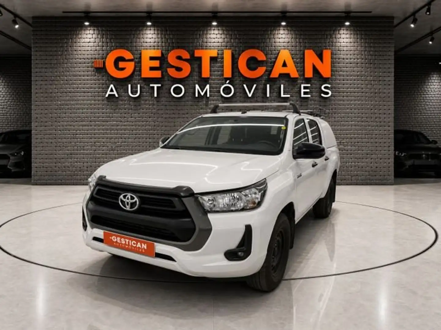Toyota Hilux 2.5D-4D Cabina Doble GX Blanco - 1