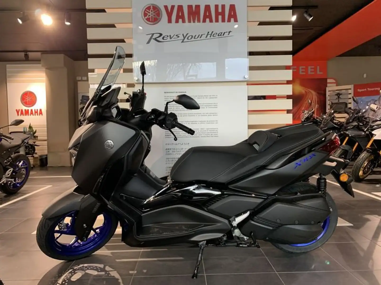 Yamaha X-Max 300 - 1