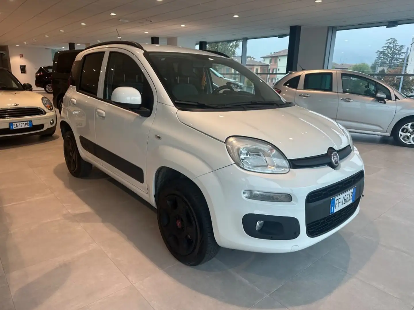 Fiat Panda 1.3 MJT 80 CV S&S 4x4 Weiß - 2