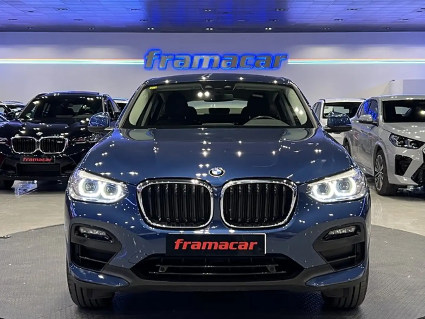 BMW X4 xDrive 20dA Bleu - 2