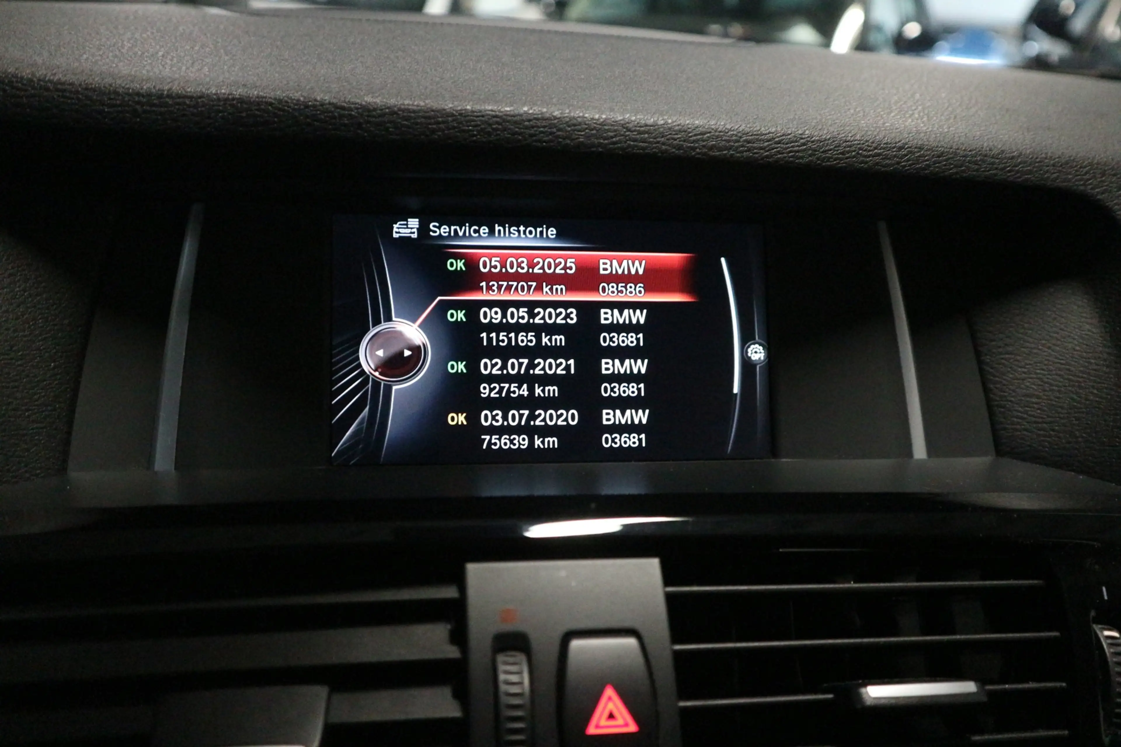 BMW X4 XDrive20i Executive KEURIG ONDERHOUDEN/ 12 MAANDEN — photo 14