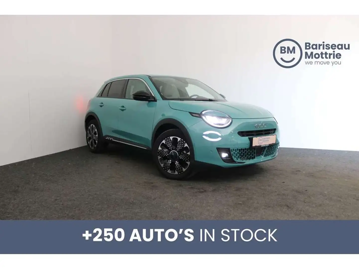 Fiat 600 LA PRIMA HYBRID 136PK *LEDER*DAB*GPS*CAMERA+SENSOR Bleu - 1