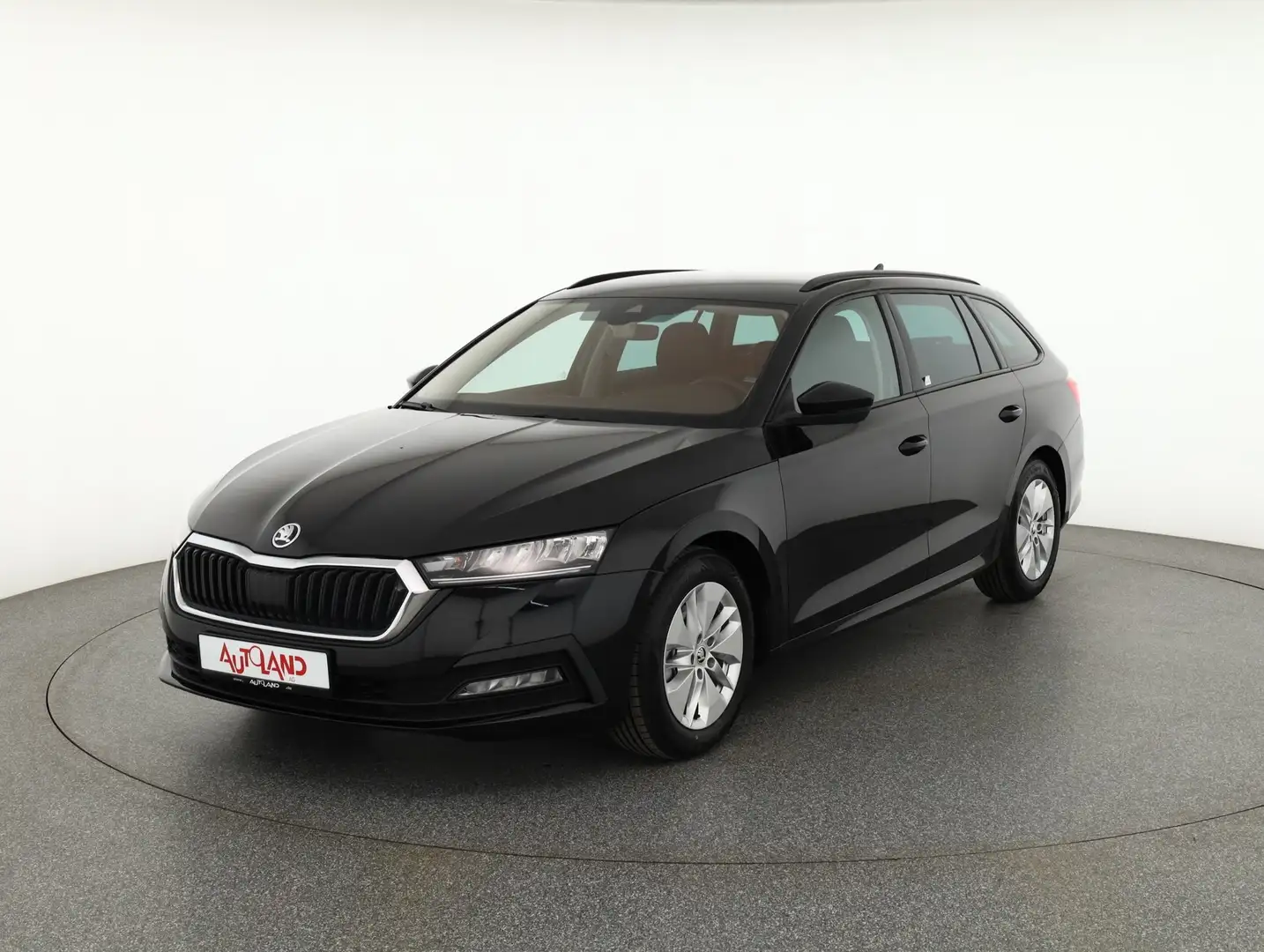 Skoda Octavia Combi 1.5 TSI LED SmartLink Sitzheizung Noir - 2