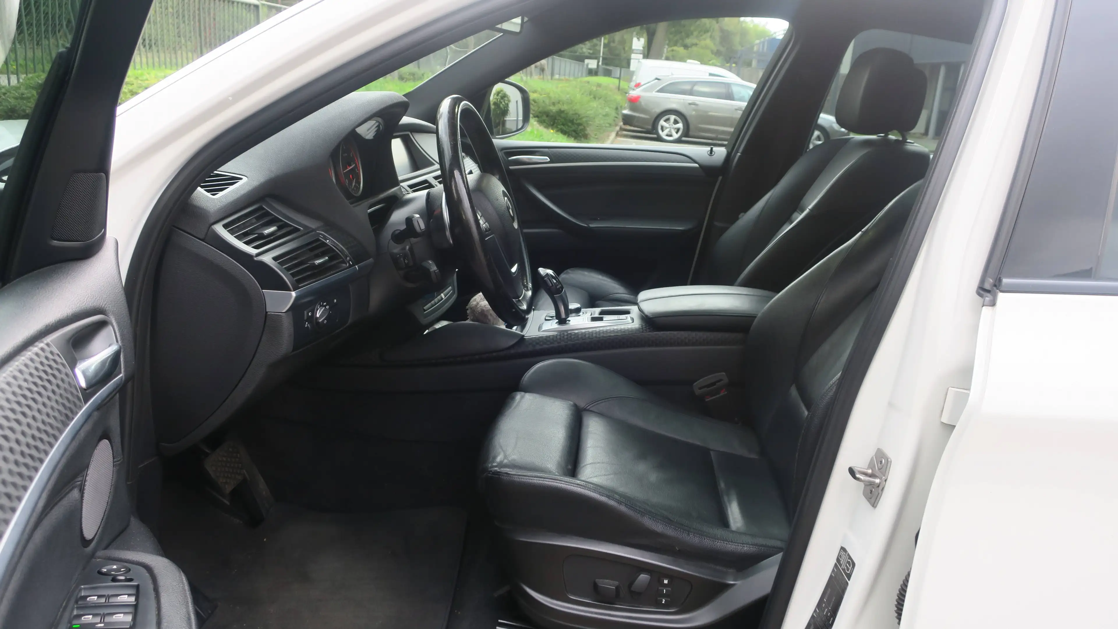 BMW X6 X6 3.0 dA xDrive30 — photo 6