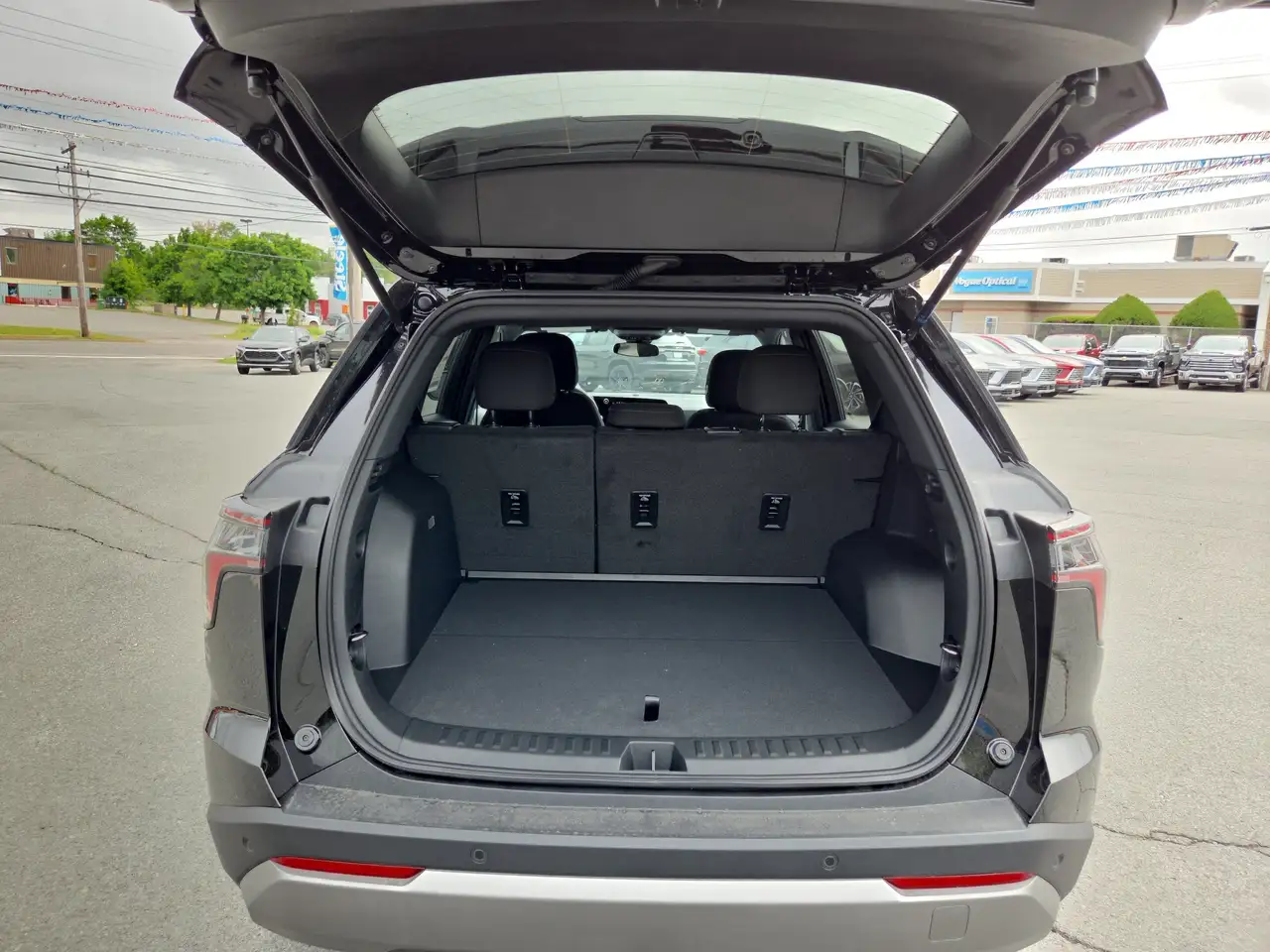 Chevrolet Equinox снимка Chevrolet Equinox