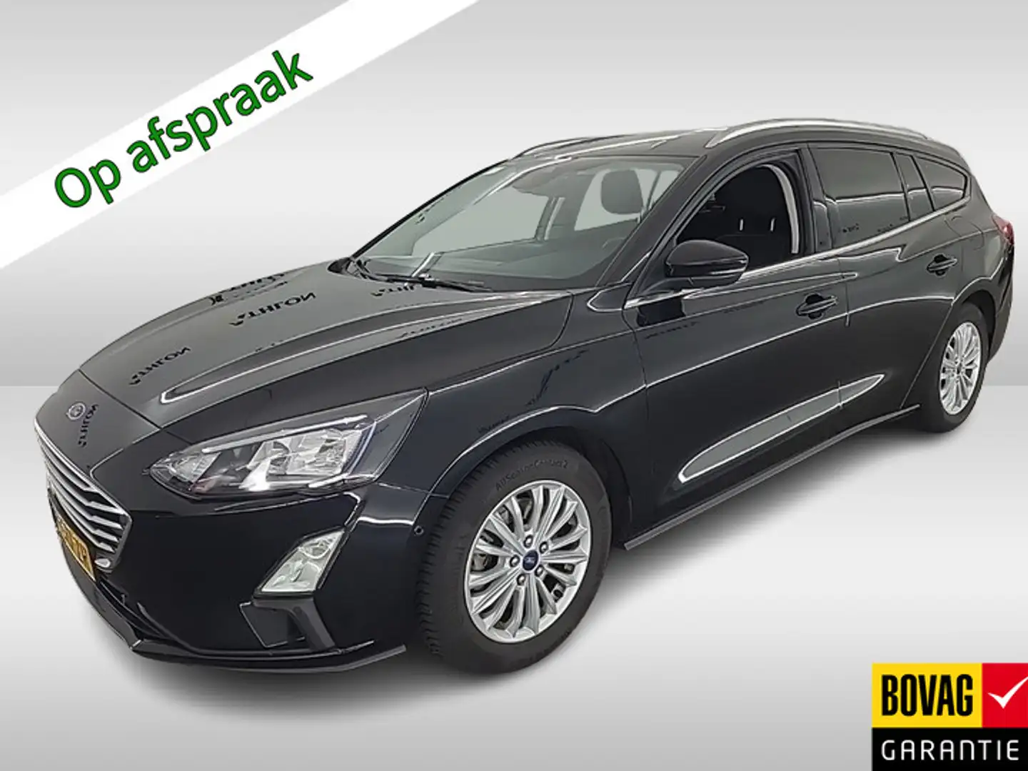 Ford Focus Wagon 1.0 EcoBoost Titanium Business (126 PK) 1e-E Zwart - 1