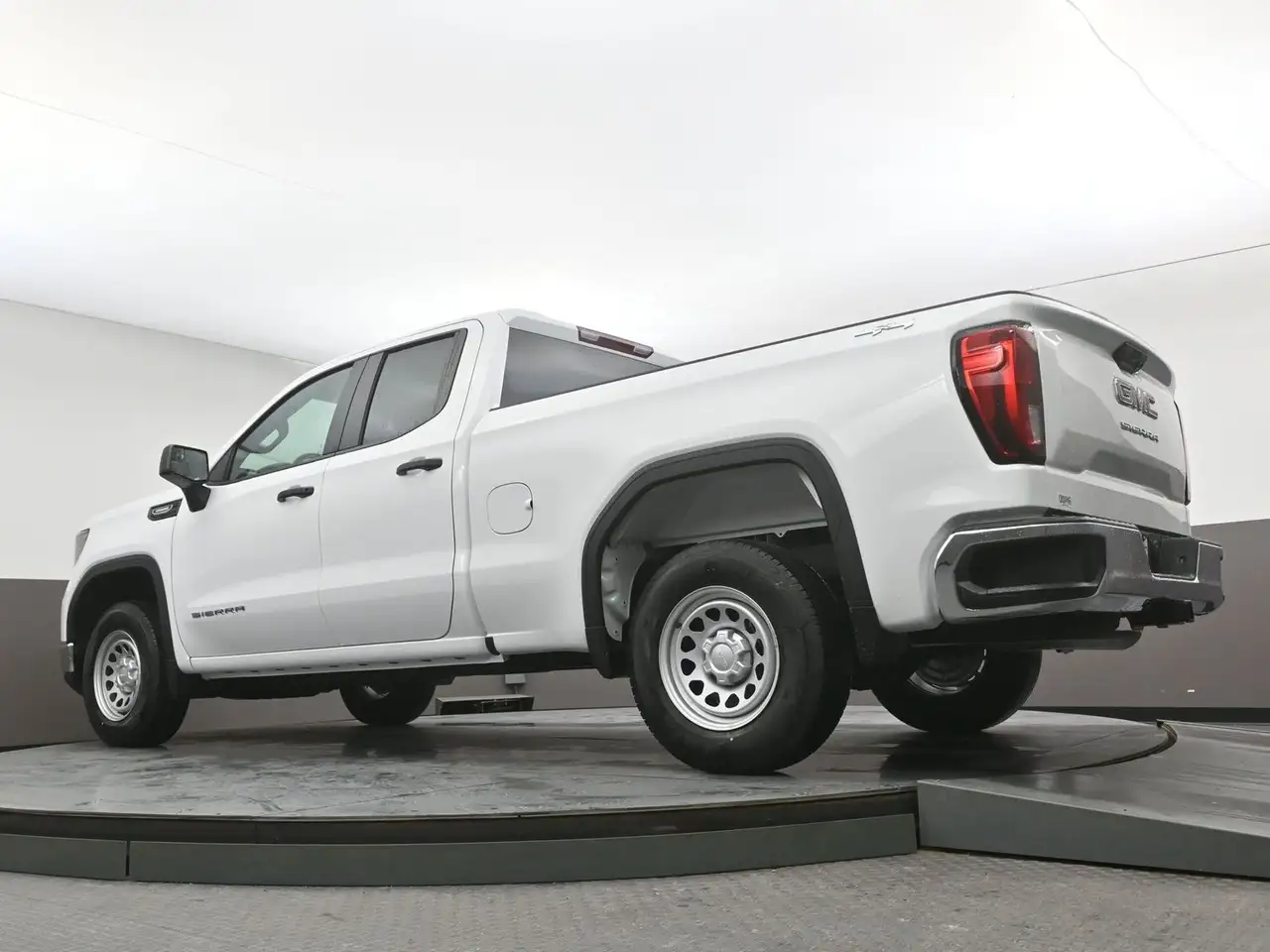 GMC Sierra 1500 снимка GMC Sierra 1500