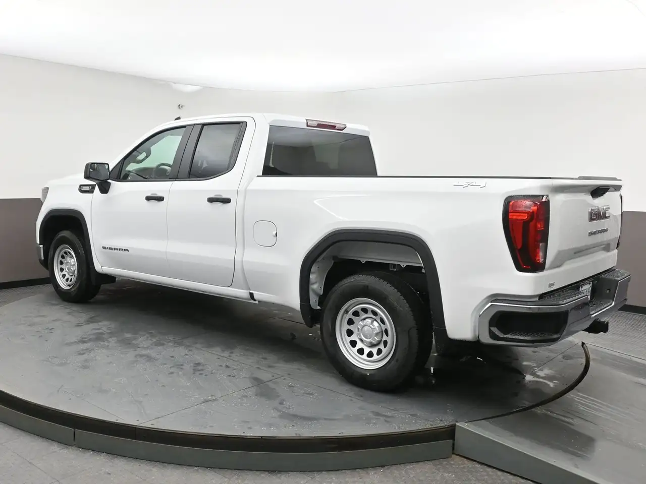GMC Sierra 1500 снимка GMC Sierra 1500