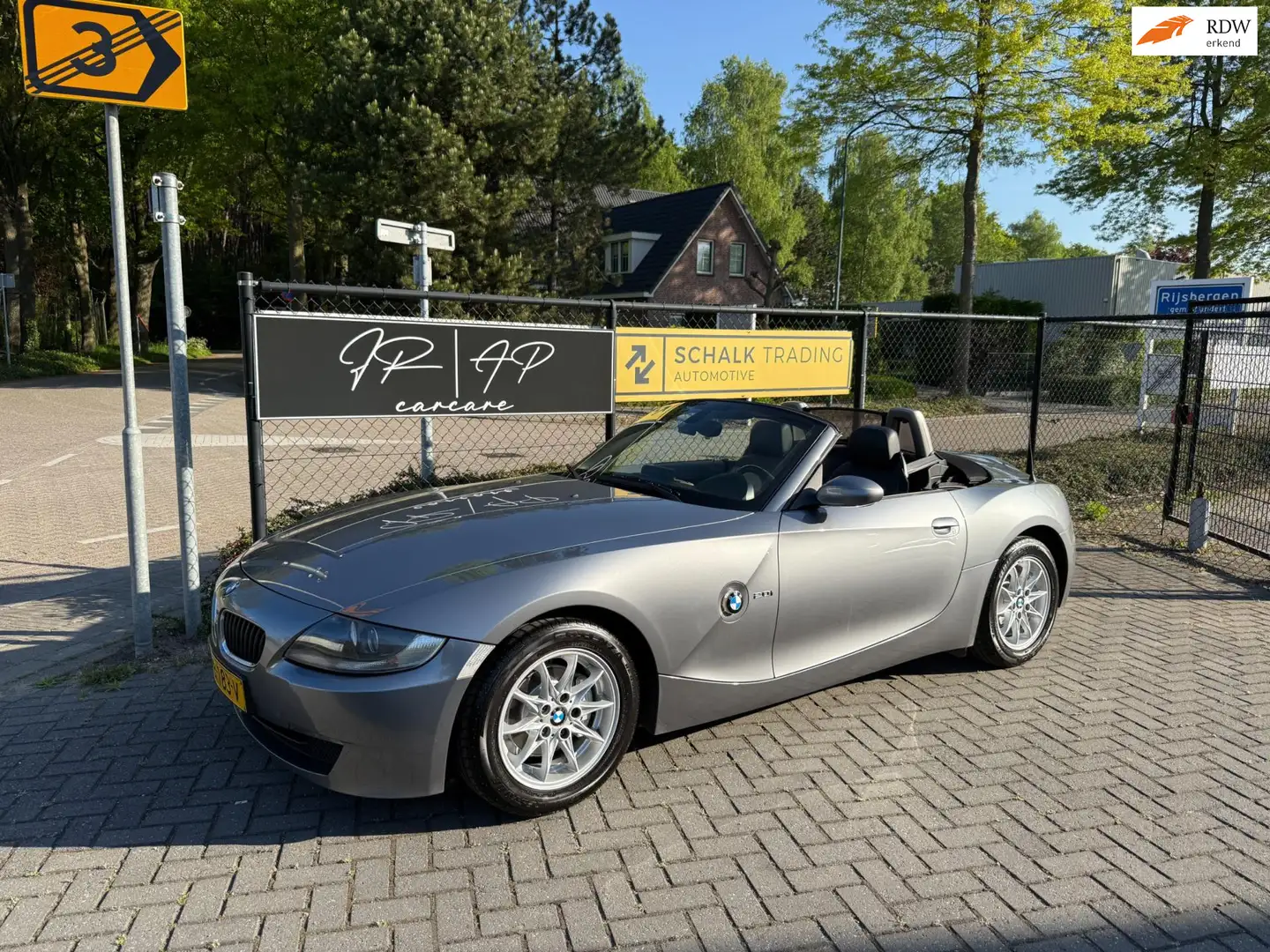 BMW Z4 Roadster SDrive20i|Stoelverwarming|Cruise|Dealer o Grijs - 1