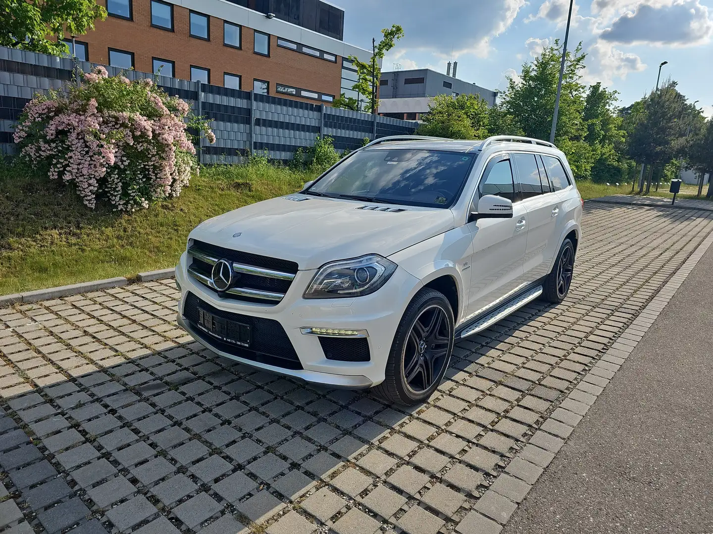 Mercedes-Benz GL 63 AMG MWST. Ausweisbar / FINANZIERUNG AB 3 % Weiß - 1