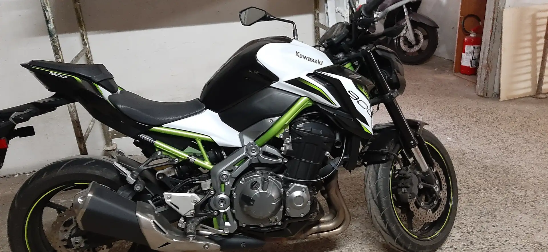 Kawasaki 900 Z Z900 immatricolata 2019 zelena - 1