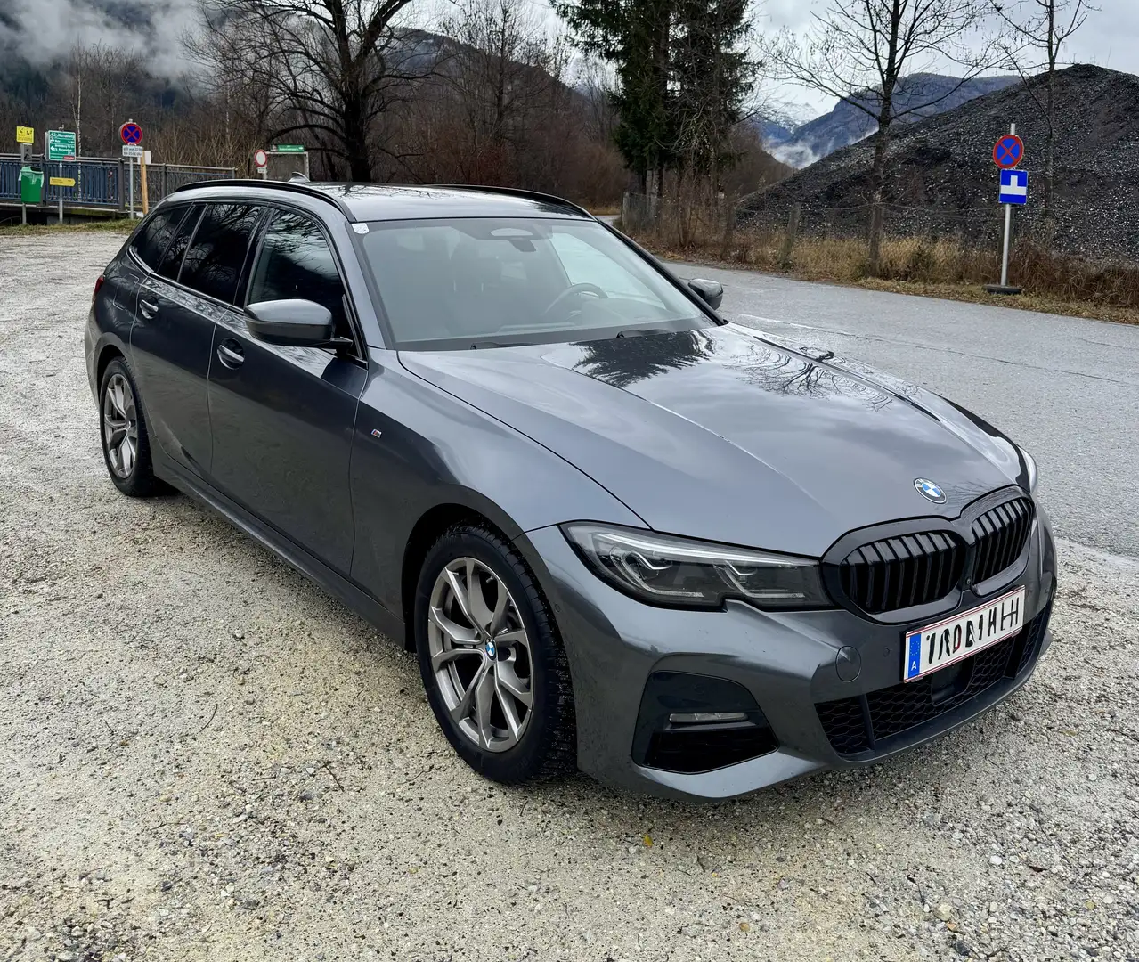 BMW 320 xDrive VOLLAUSSTATTUNG 360-Laser-Stdhzg-MSport Grau - 2