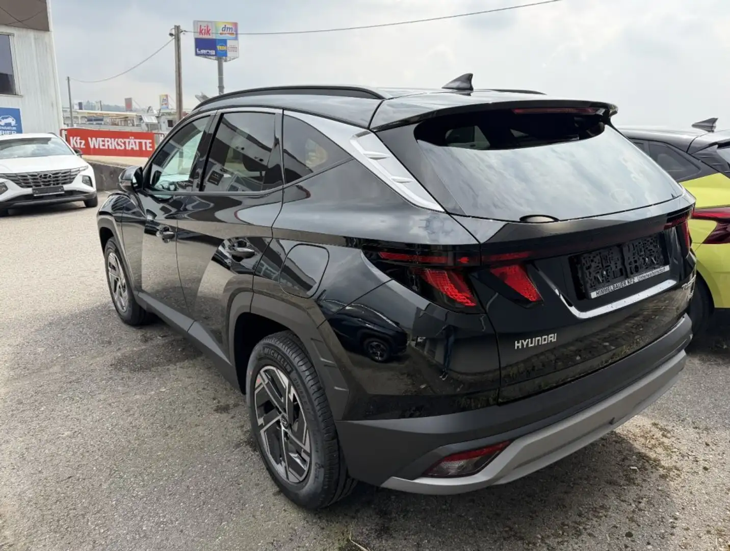 Hyundai TUCSON NX4 Jubile 1,6 T-GDi HEV 2WD AT t6hj1 Schwarz - 2