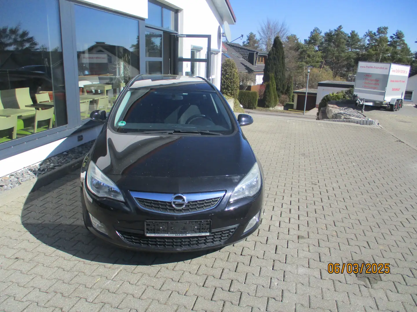 Opel Astra Design Edition Noir - 1