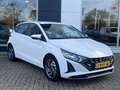 Hyundai i20 1.0 T-GDI 48V MHEV 100pk Comfort Smart I Navigatie Weiß - thumbnail 2