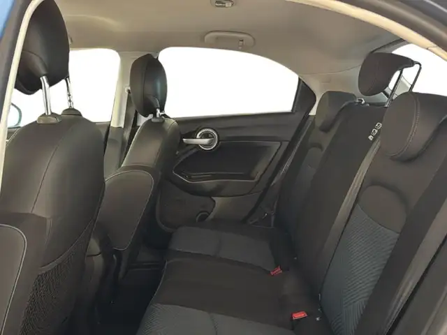 Fiat 500X view 13