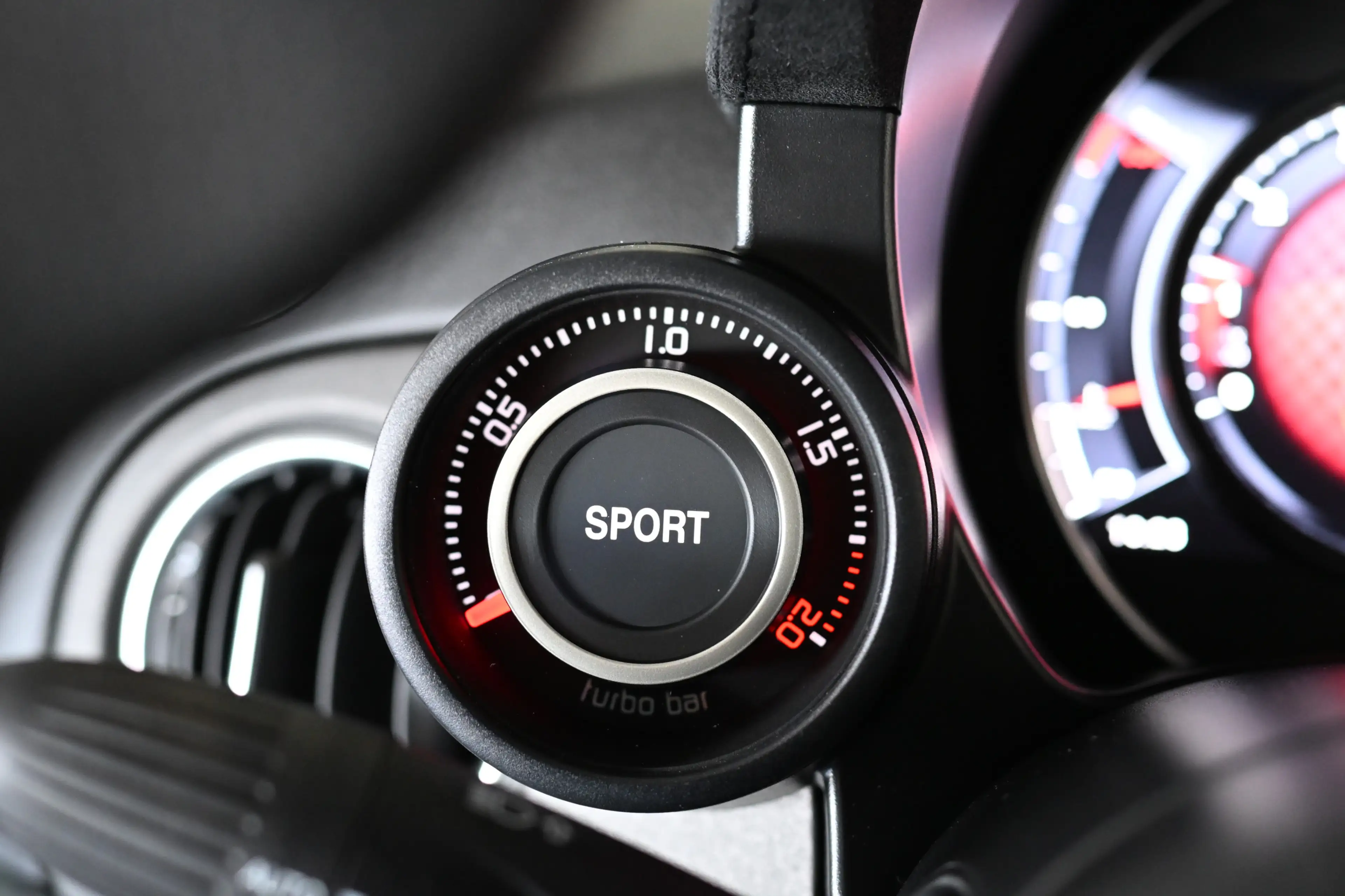 Abarth 695 70th Anniversario Sabelt-Sportsitze Navi PDC — photo 12