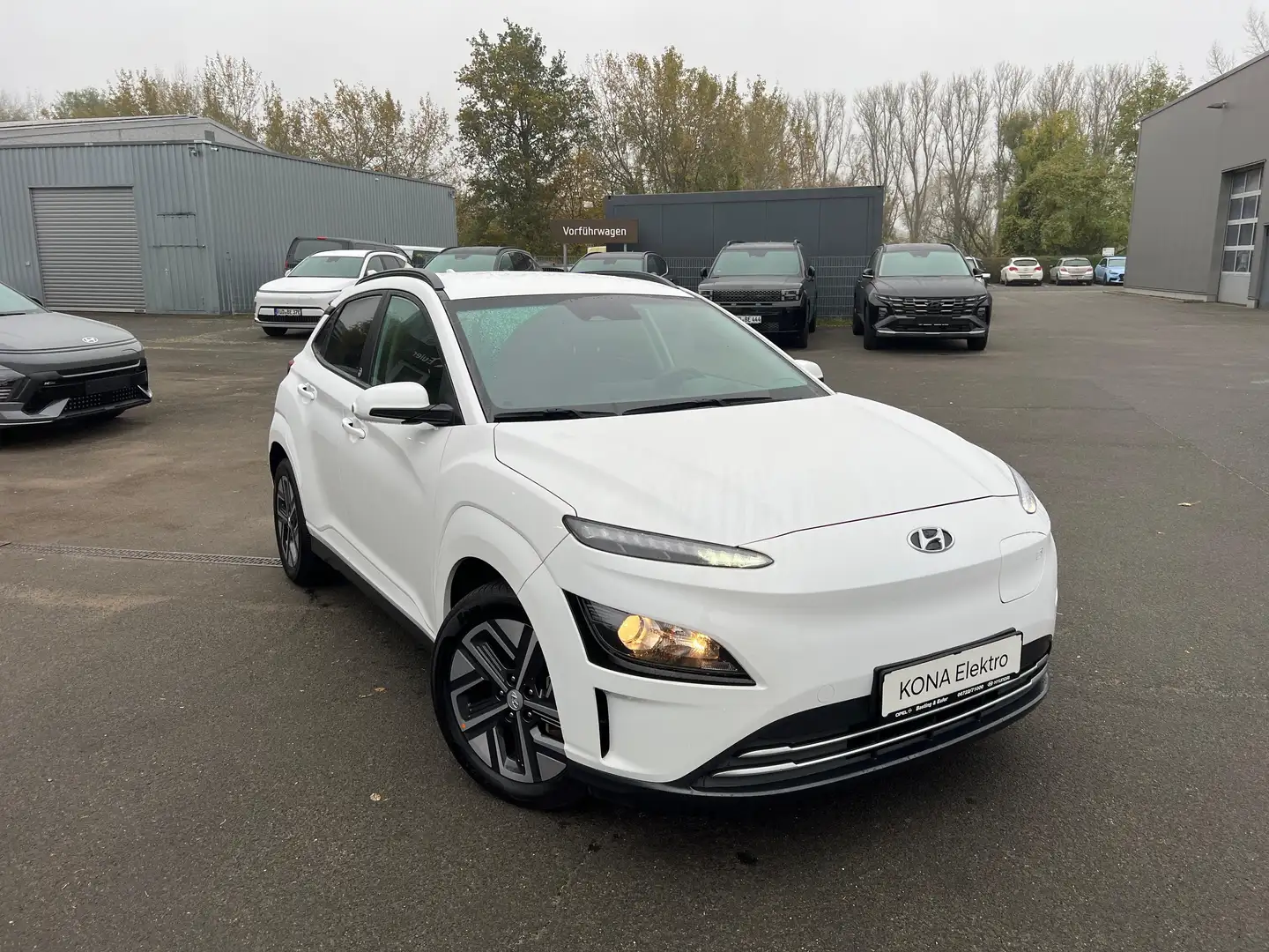 Hyundai KONA Edition 30+ Elektro 2WD Bianco - 2