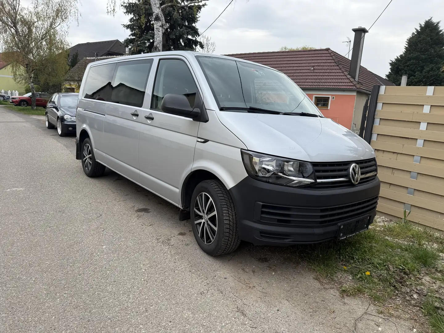 Volkswagen T6 Kombi KR 2,0 TDI BMT - 1