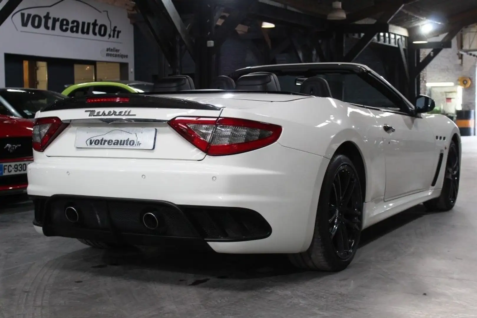 Maserati GranCabrio GRANCABRIO 2 4.7 V8 460 BVA6 SPORT MC Weiß - 2
