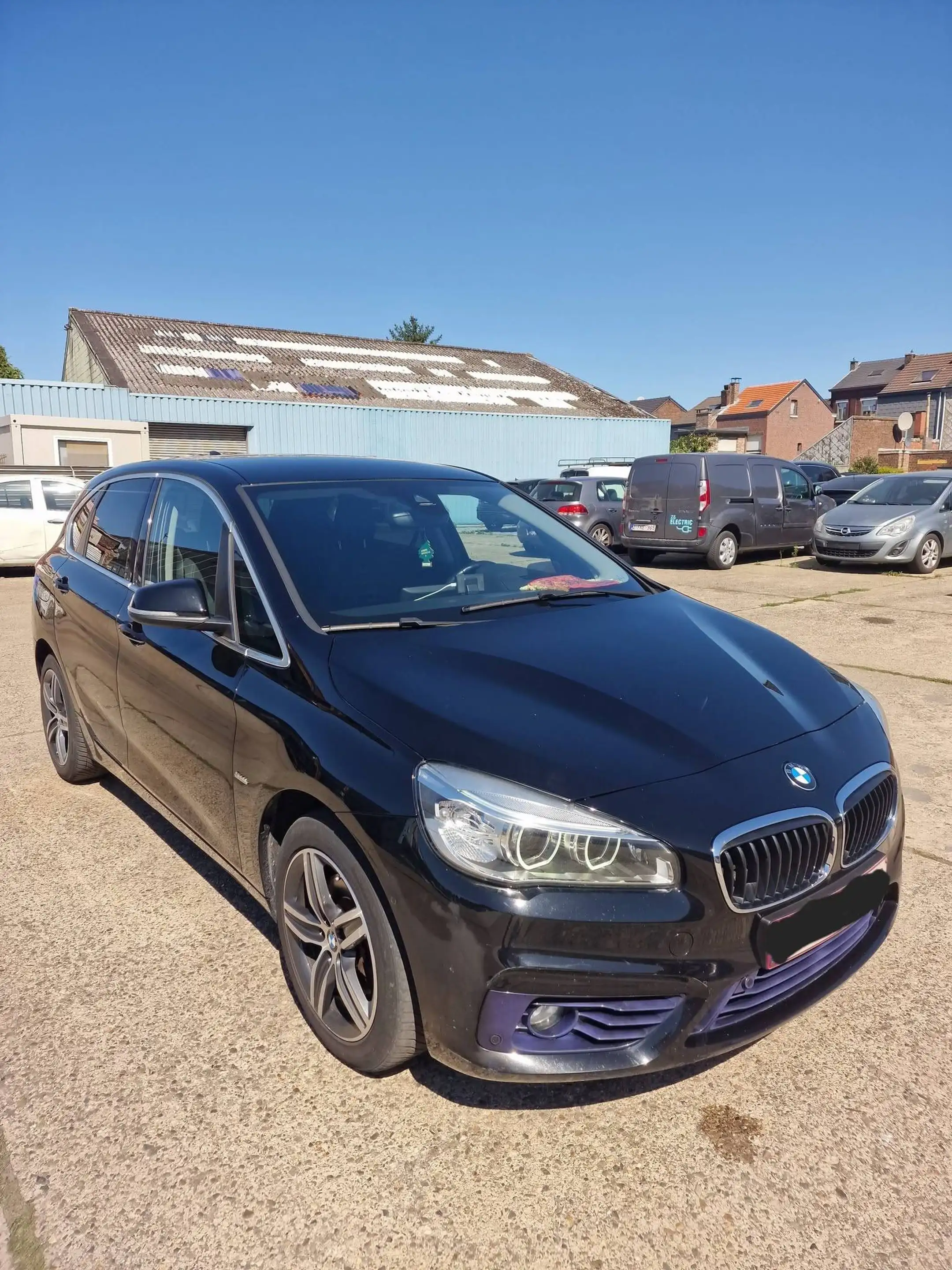 BMW 220 d Serie 2 Sport line Active tourer — photo 3