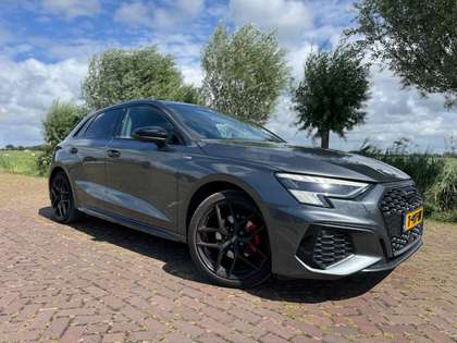 Audi A3 35 TFSI S Line HUD Matrix Leder ACC Virtual Camer
